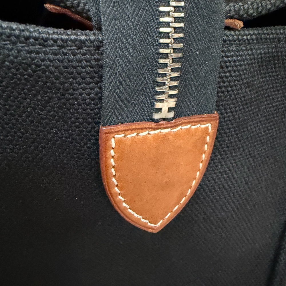Hermes Black Tote with Tan Handles - Picture 4 of 12